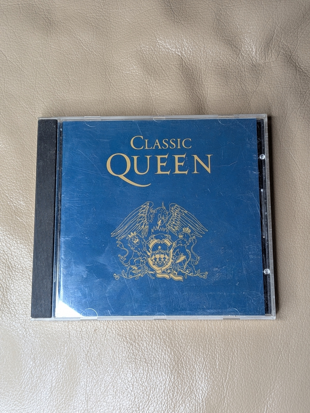 Queen- Classic Queen CD - Excellent Condition